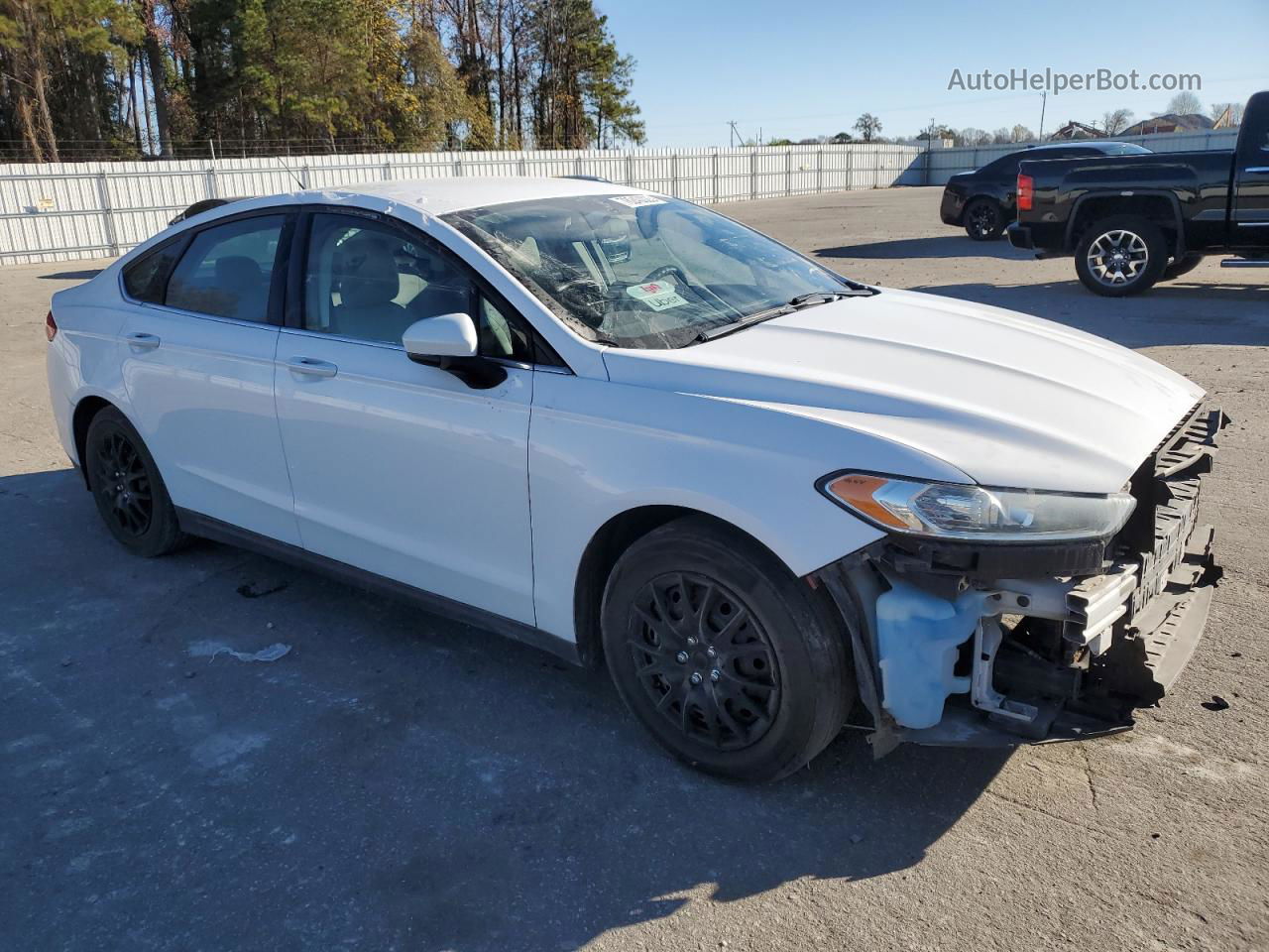 2014 Ford Fusion S White vin: 3FA6P0G73ER196201