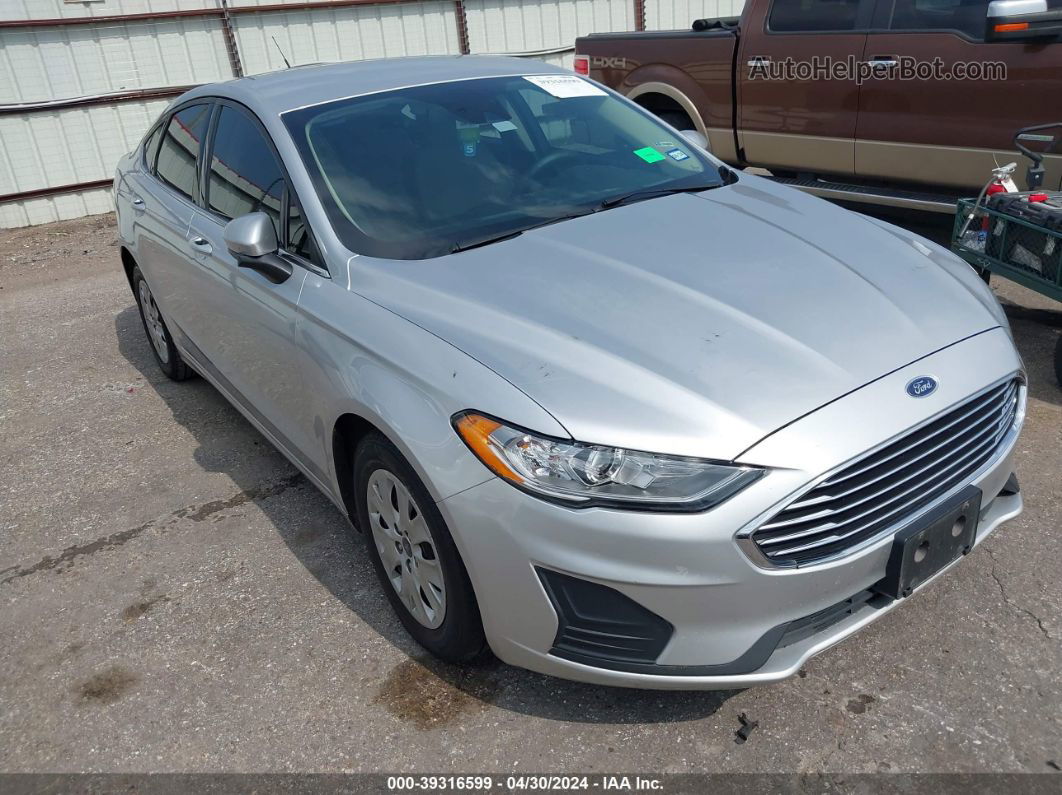 2019 Ford Fusion S Silver vin: 3FA6P0G73KR275217