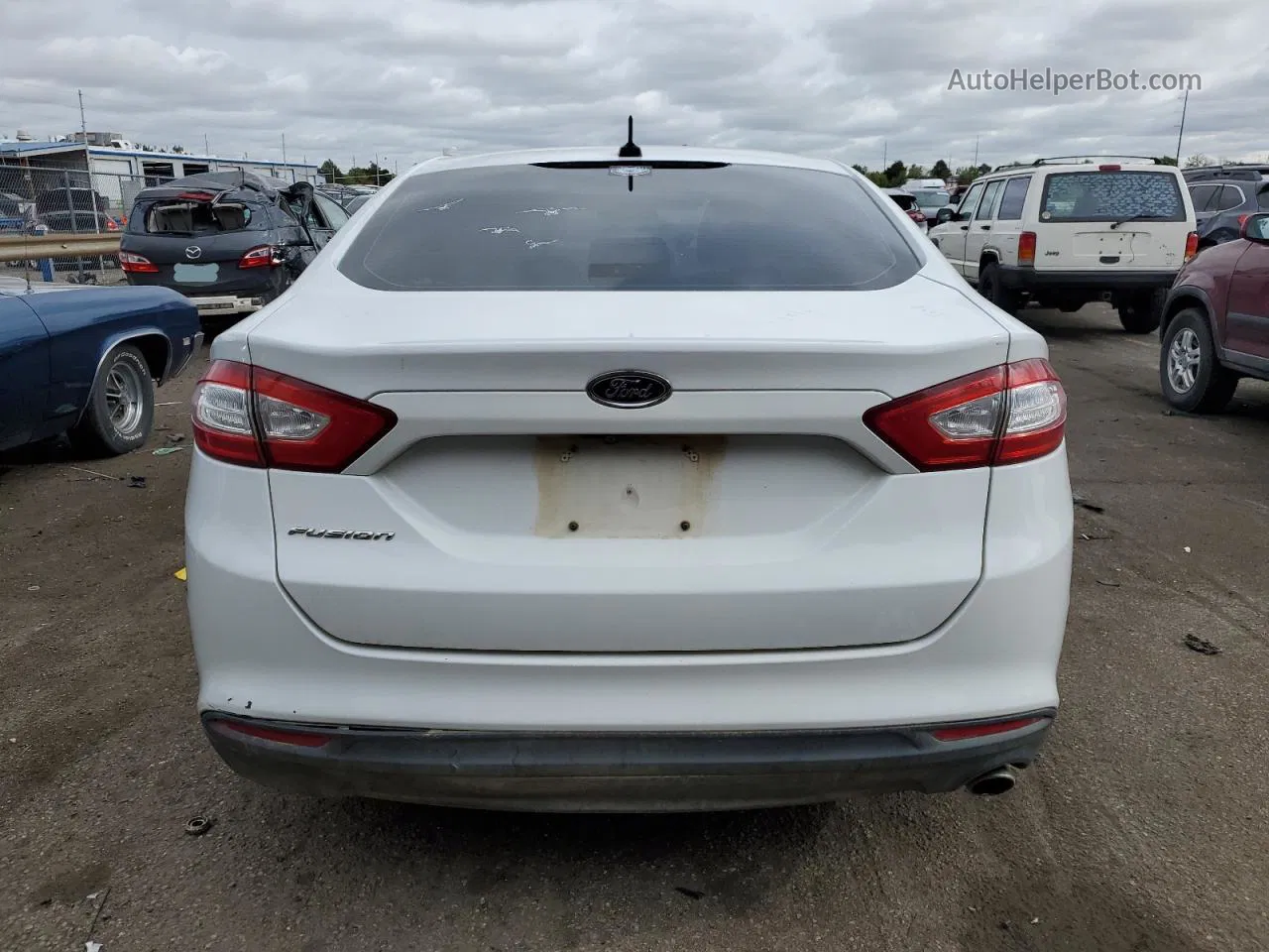 2015 Ford Fusion S Белый vin: 3FA6P0G74FR150975