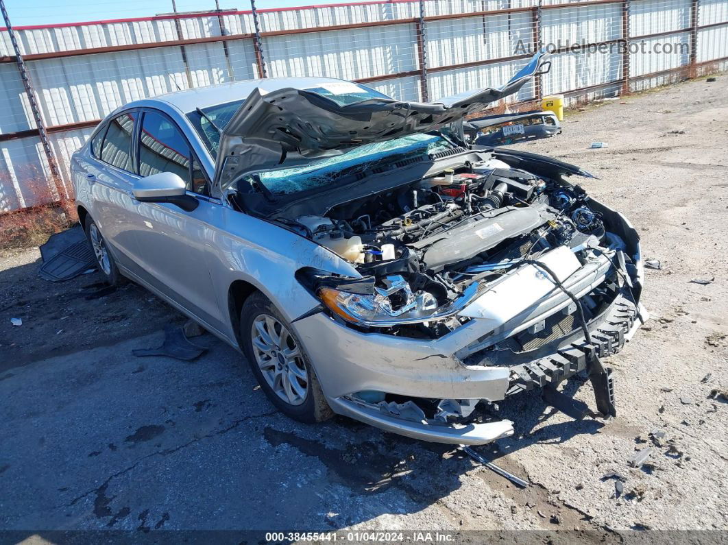 2018 Ford Fusion S Silver vin: 3FA6P0G74JR203604