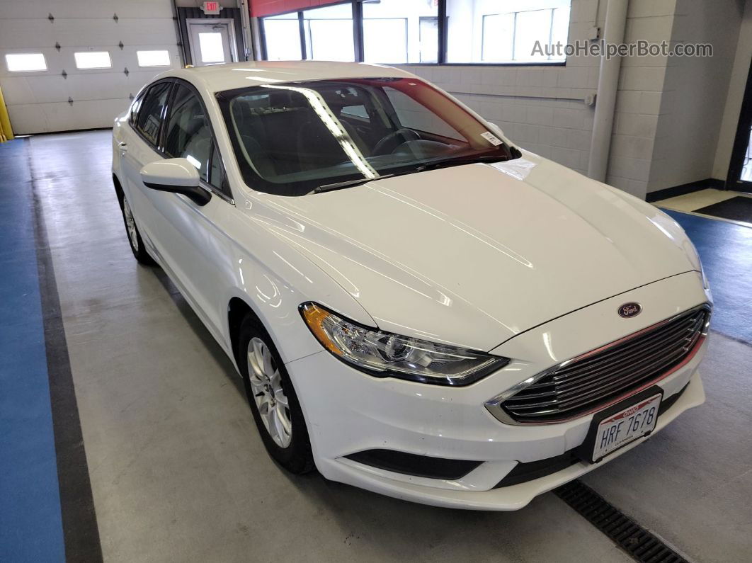 2018 Ford Fusion S vin: 3FA6P0G74JR271112