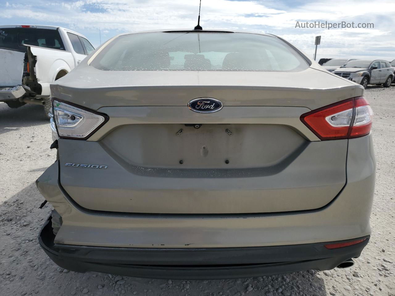 2015 Ford Fusion S Tan vin: 3FA6P0G75FR206390