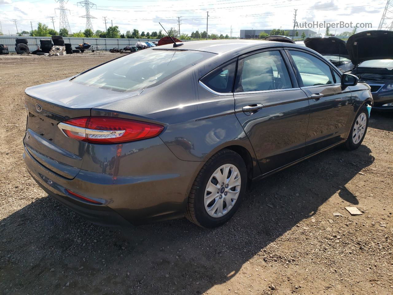 2019 Ford Fusion S Gray vin: 3FA6P0G75KR164099