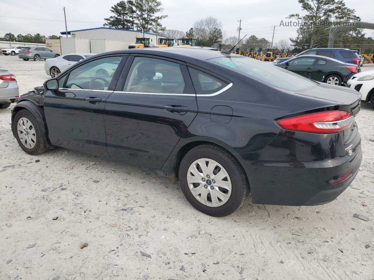 2019 Ford Fusion S Черный vin: 3FA6P0G75KR276823