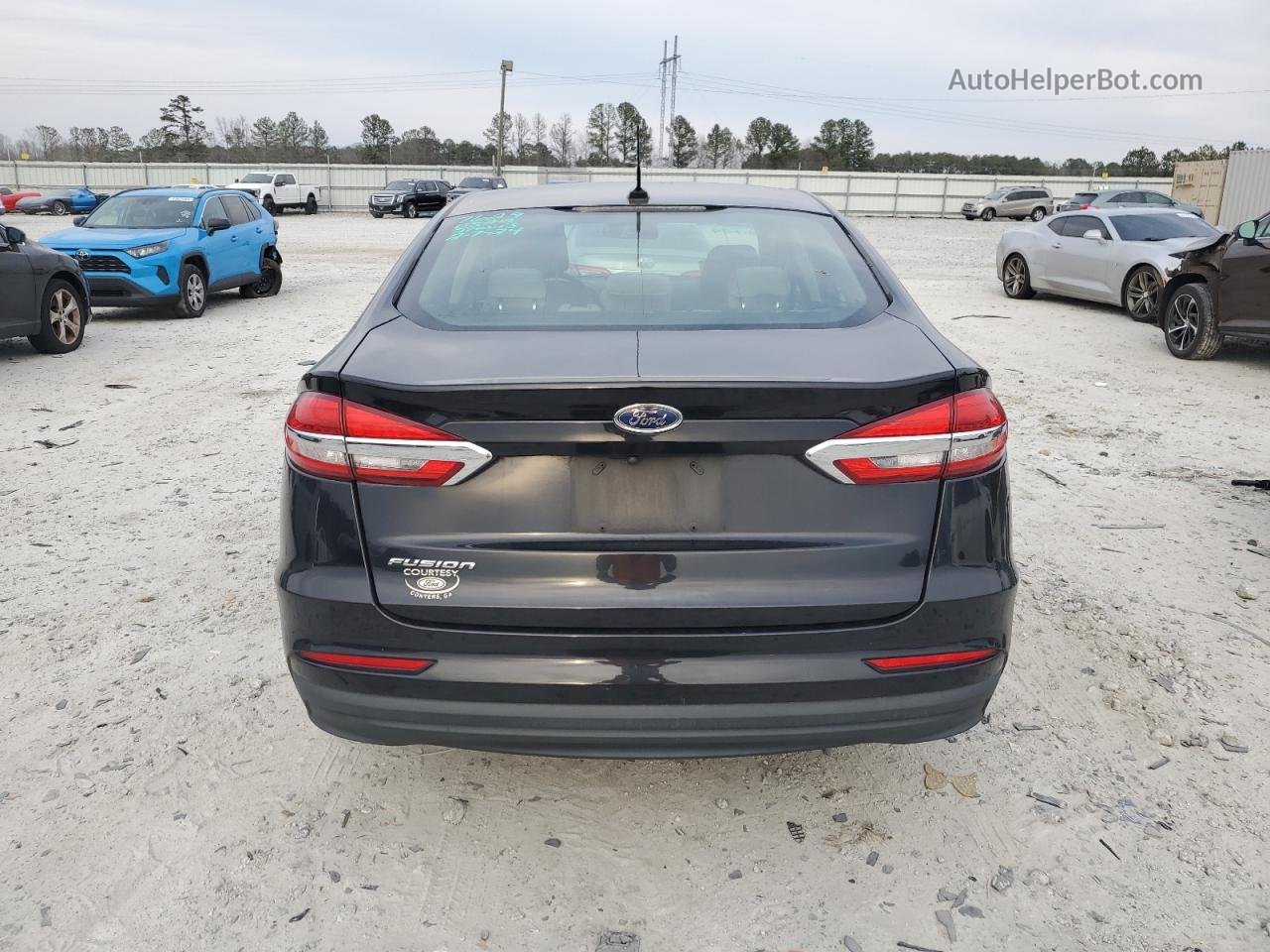 2019 Ford Fusion S Черный vin: 3FA6P0G75KR276823