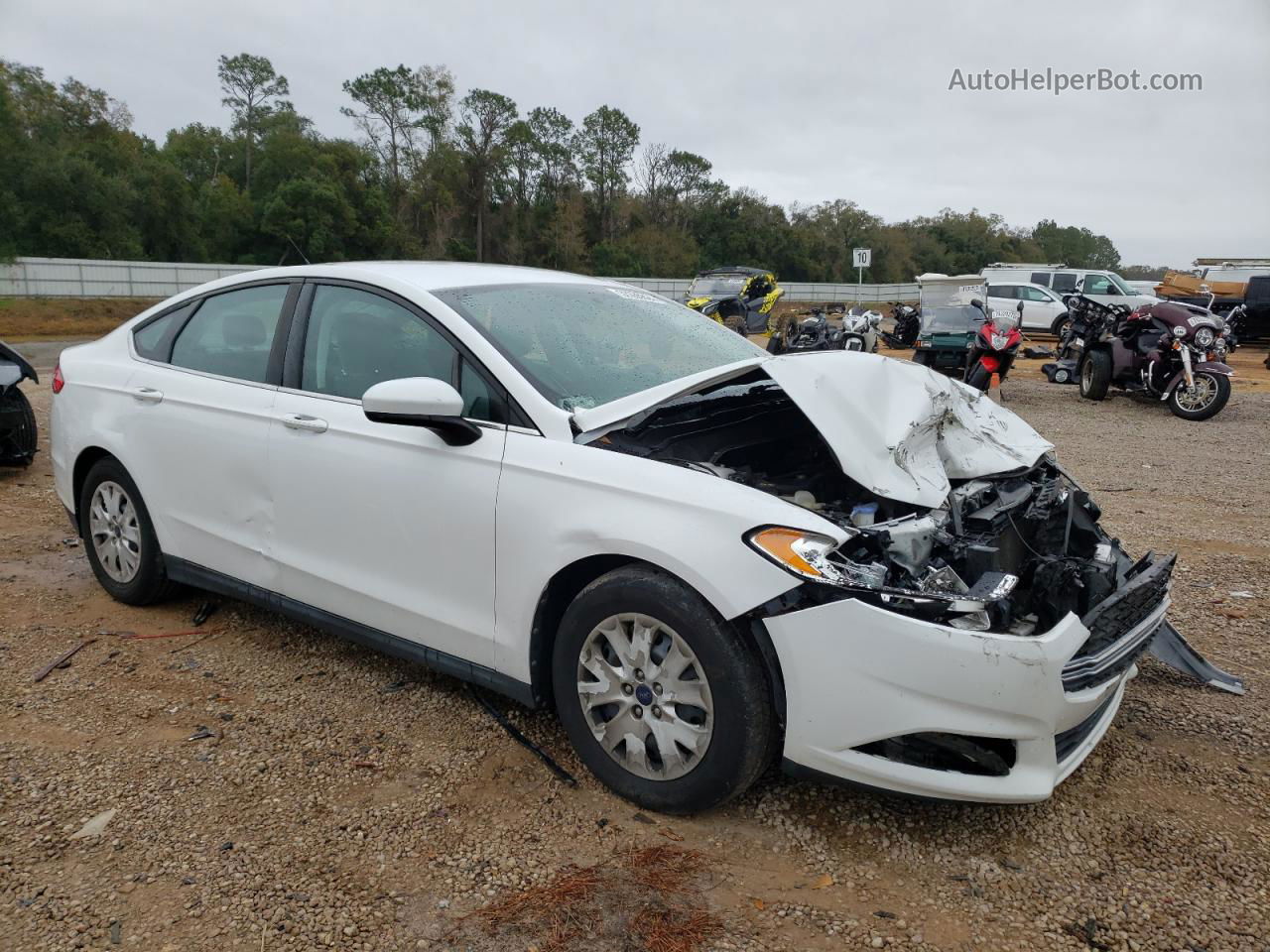 2013 Ford Fusion S White vin: 3FA6P0G76DR208498