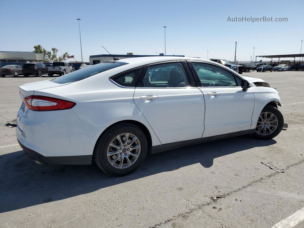 2015 Ford Fusion S White vin: 3FA6P0G76FR182942