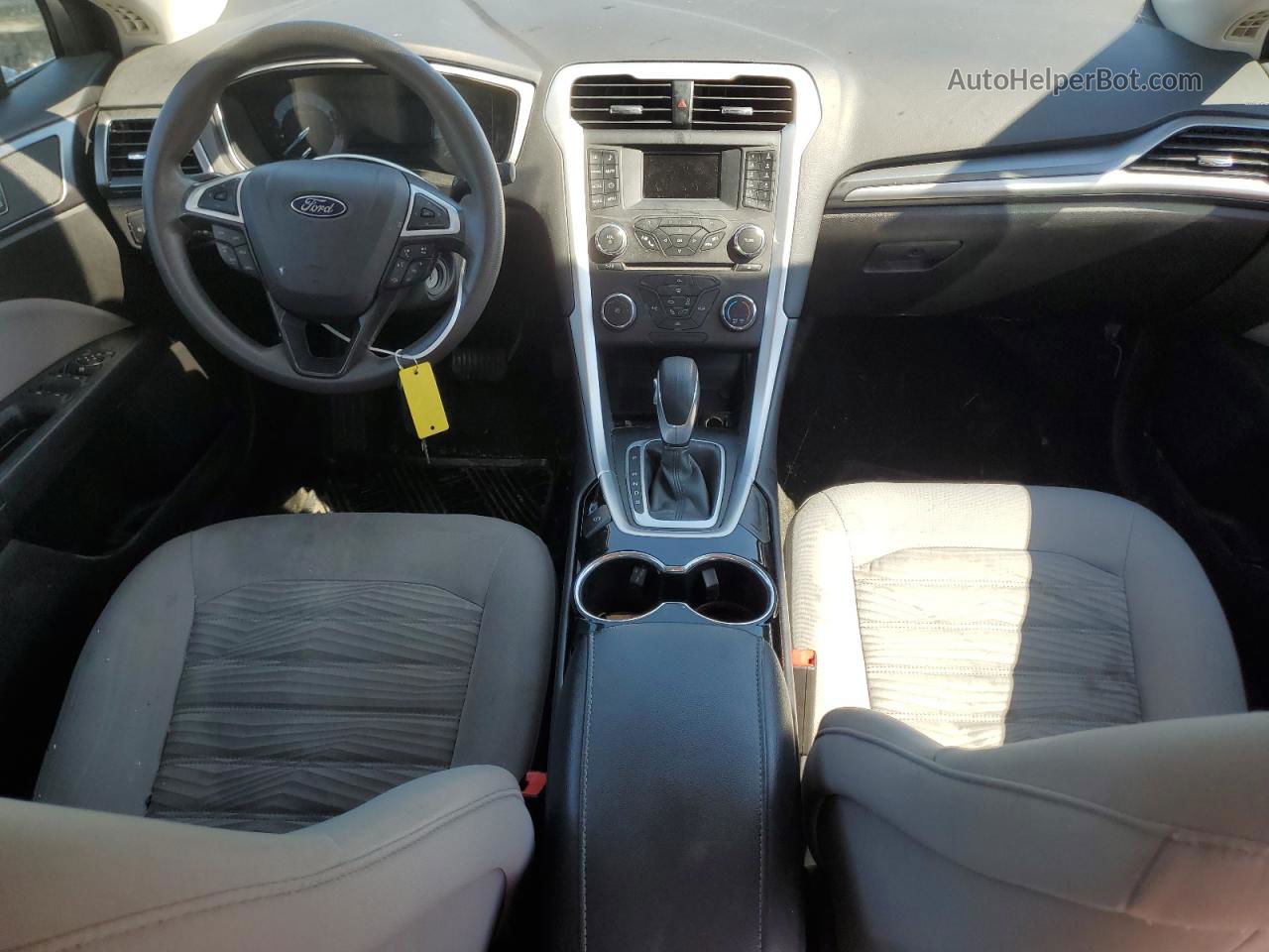 2016 Ford Fusion S Белый vin: 3FA6P0G76GR253168