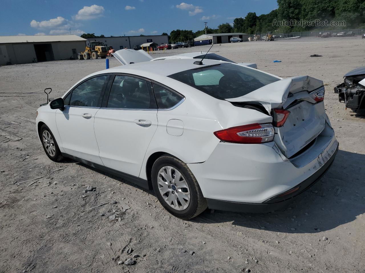 2013 Ford Fusion S White vin: 3FA6P0G77DR107034