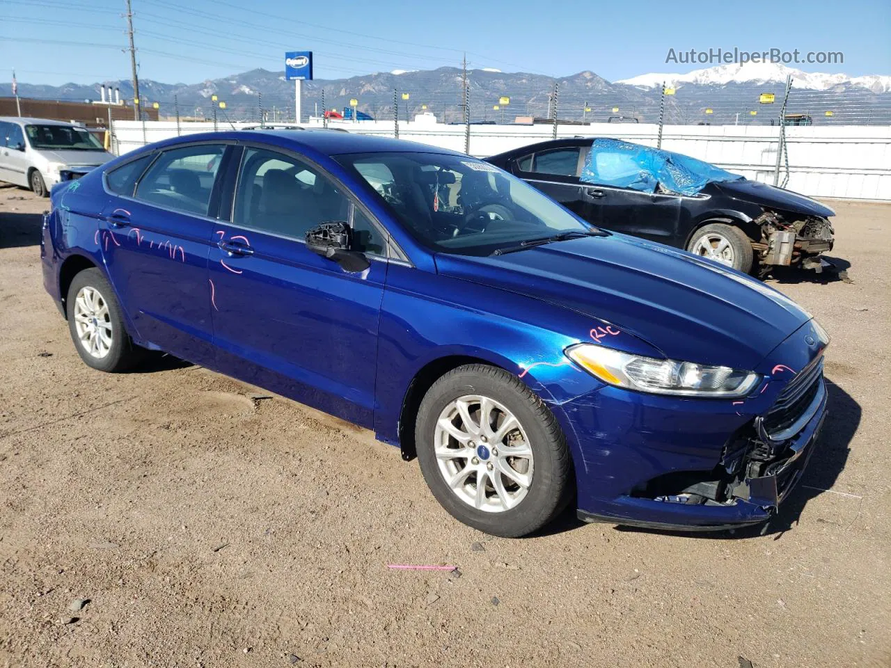 2015 Ford Fusion S Синий vin: 3FA6P0G77FR293970