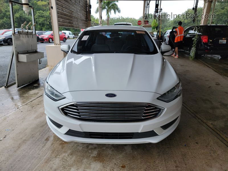 2018 Ford Fusion S vin: 3FA6P0G77JR130258