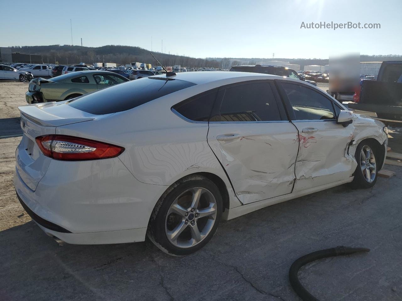 2016 Ford Fusion S Белый vin: 3FA6P0G78GR340375