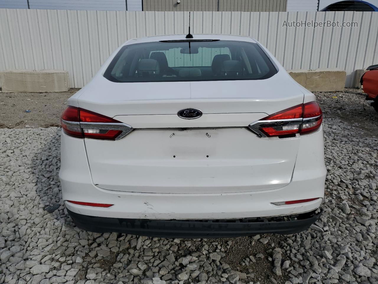 2019 Ford Fusion S Белый vin: 3FA6P0G78KR186288