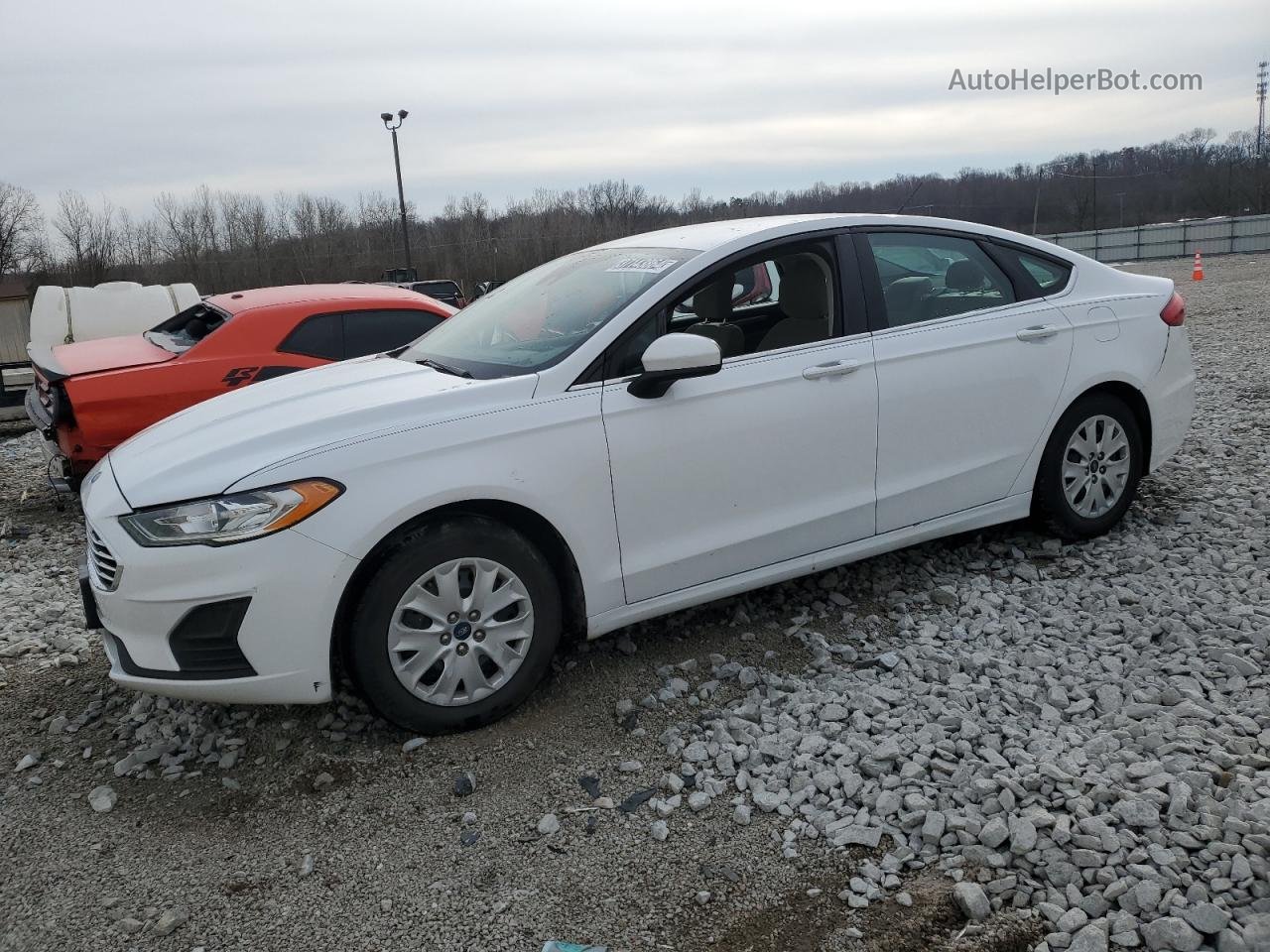 2019 Ford Fusion S Белый vin: 3FA6P0G78KR186288