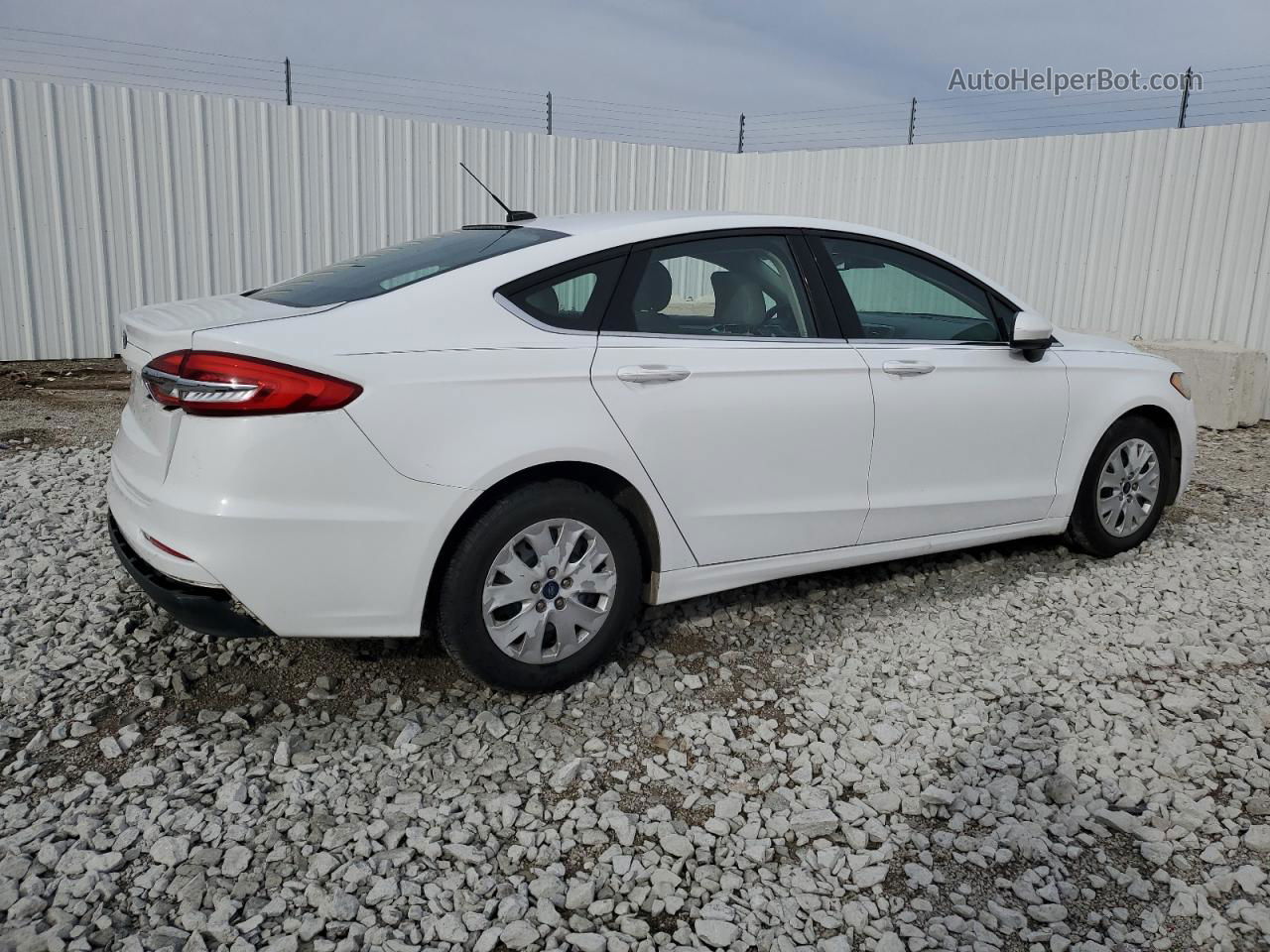 2019 Ford Fusion S White vin: 3FA6P0G78KR186288