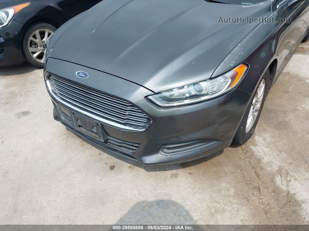 2015 Ford Fusion S Серый vin: 3FA6P0G79FR233639