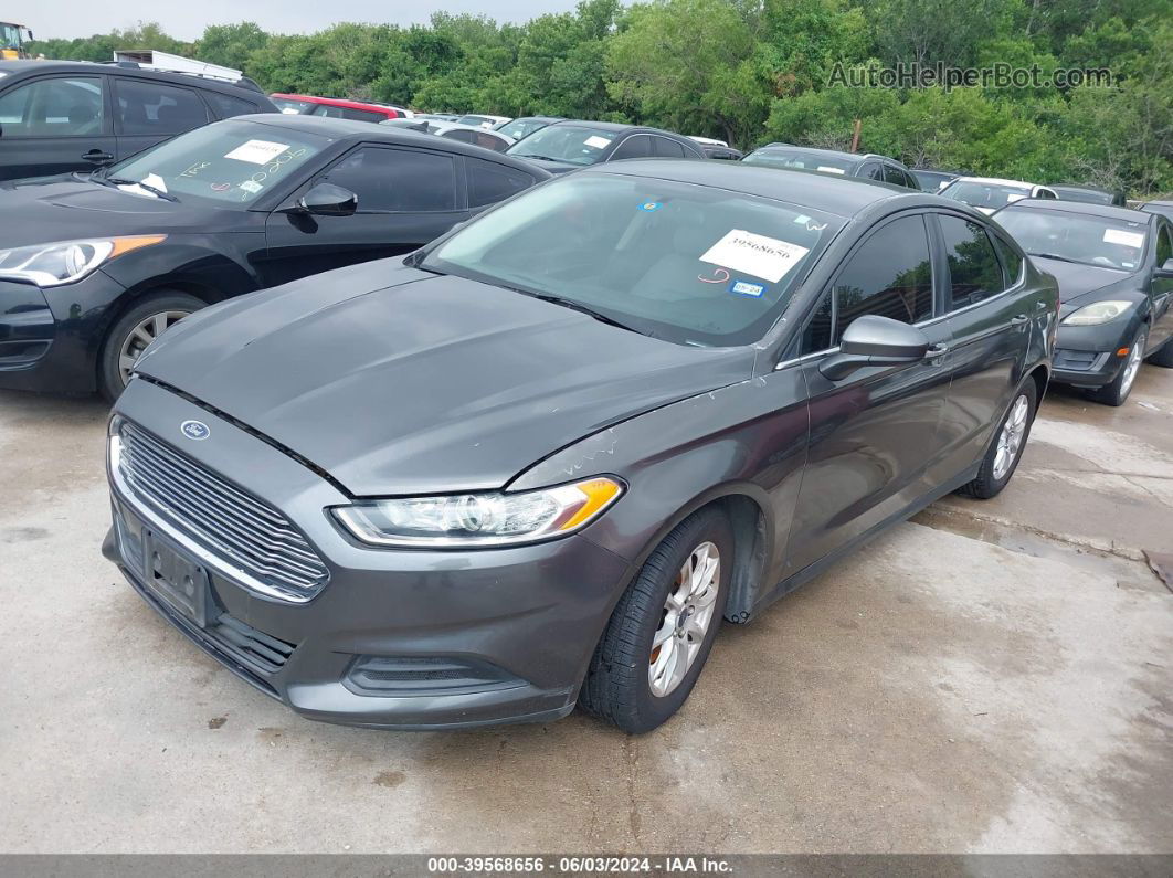 2015 Ford Fusion S Серый vin: 3FA6P0G79FR233639