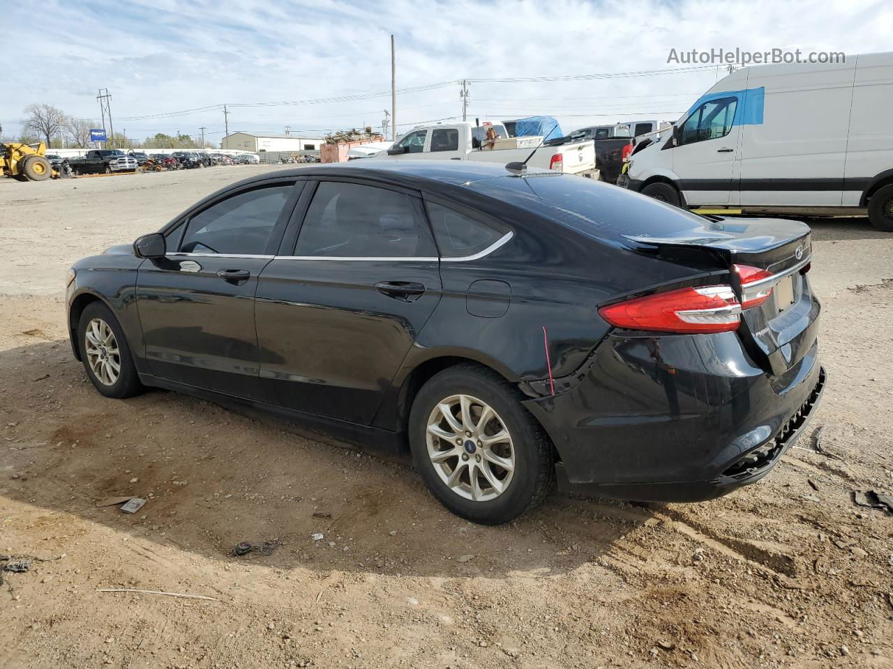 2017 Ford Fusion S Черный vin: 3FA6P0G79HR109762