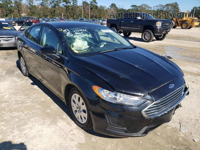 2019 Ford Fusion S Черный vin: 3FA6P0G79KR267137