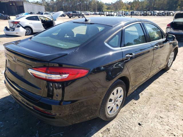 2019 Ford Fusion S Черный vin: 3FA6P0G79KR267137