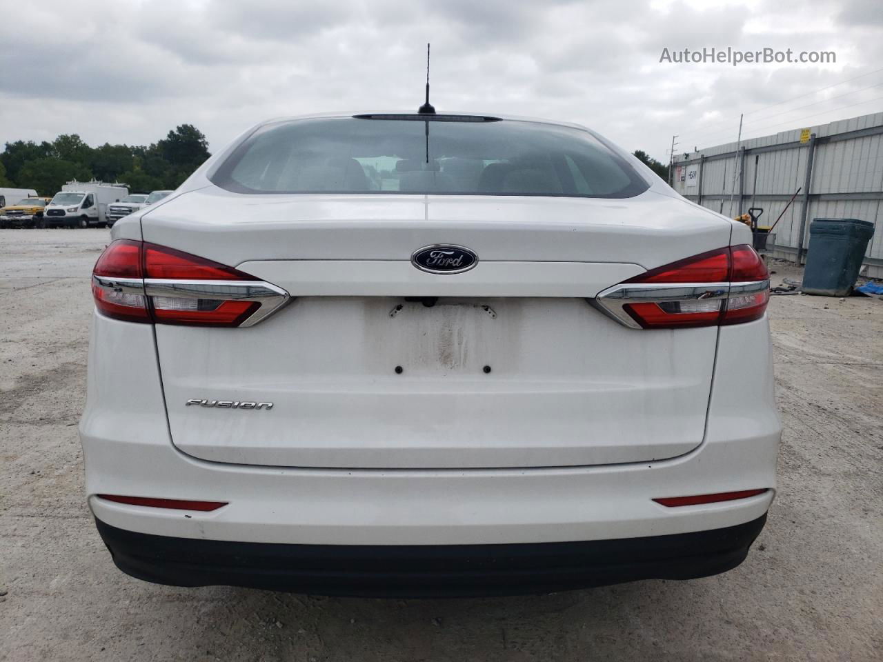 2019 Ford Fusion S Белый vin: 3FA6P0G79KR279174