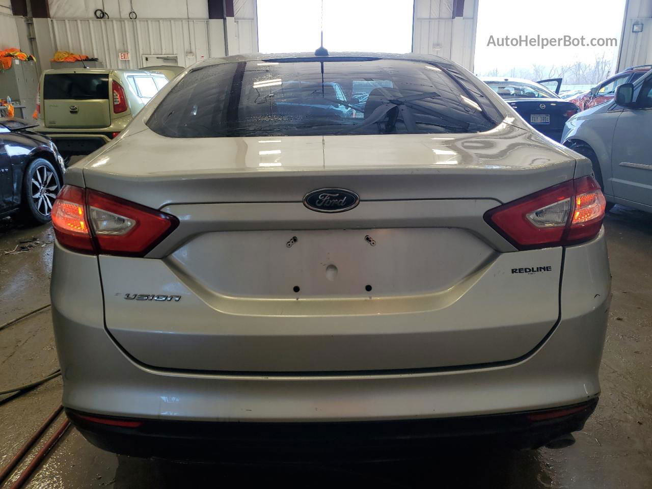 2013 Ford Fusion S Серебряный vin: 3FA6P0G7XDR139573