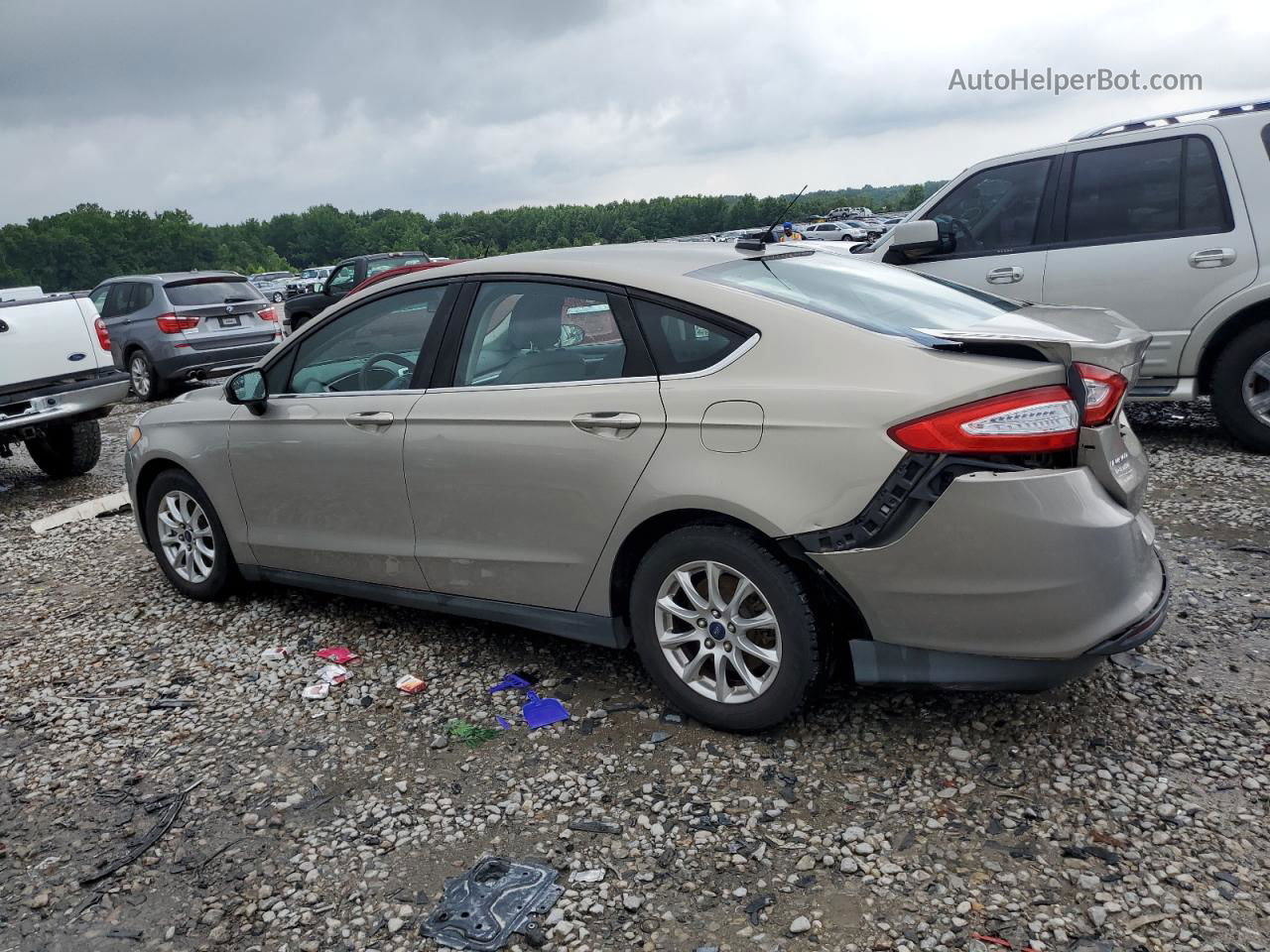 2015 Ford Fusion S Желто-коричневый vin: 3FA6P0G7XFR109573