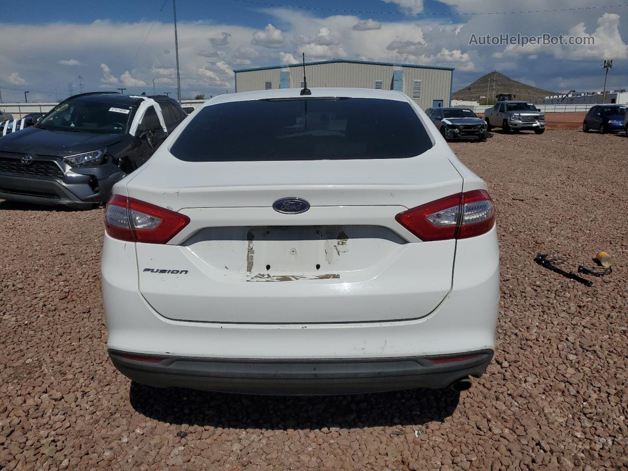 2016 Ford Fusion S Белый vin: 3FA6P0G7XGR328406