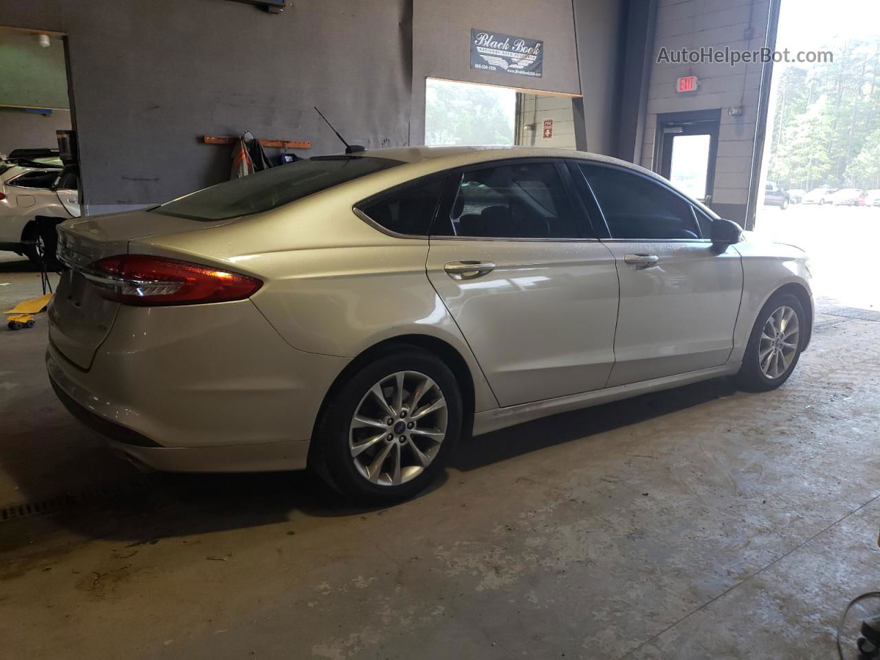 2017 Ford Fusion Se Beige vin: 3FA6P0H70HR249973