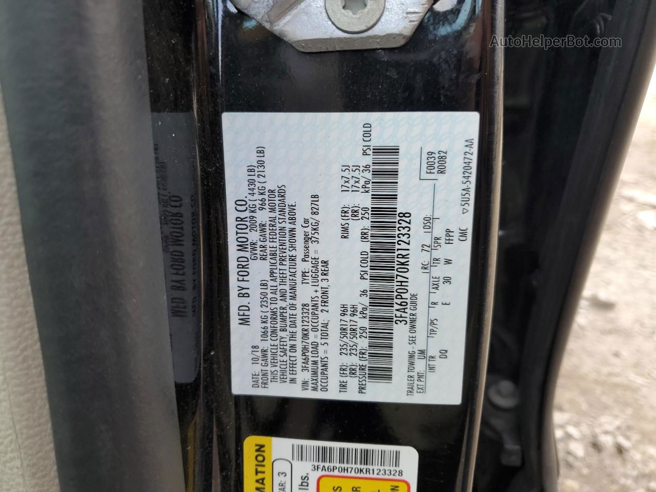 2019 Ford Fusion Se Black vin: 3FA6P0H70KR123328