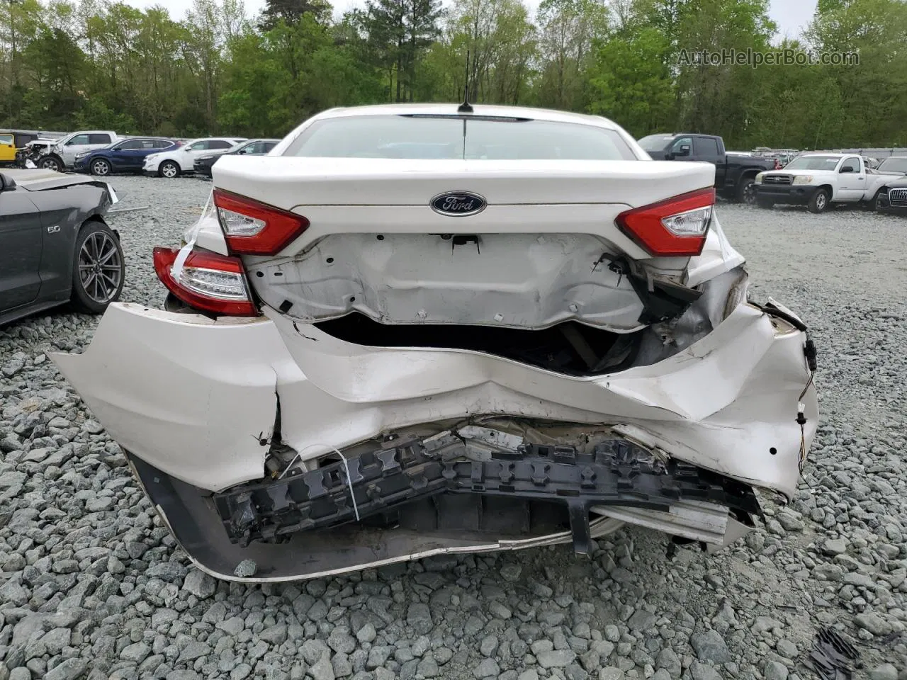 2016 Ford Fusion Se White vin: 3FA6P0H71GR236728