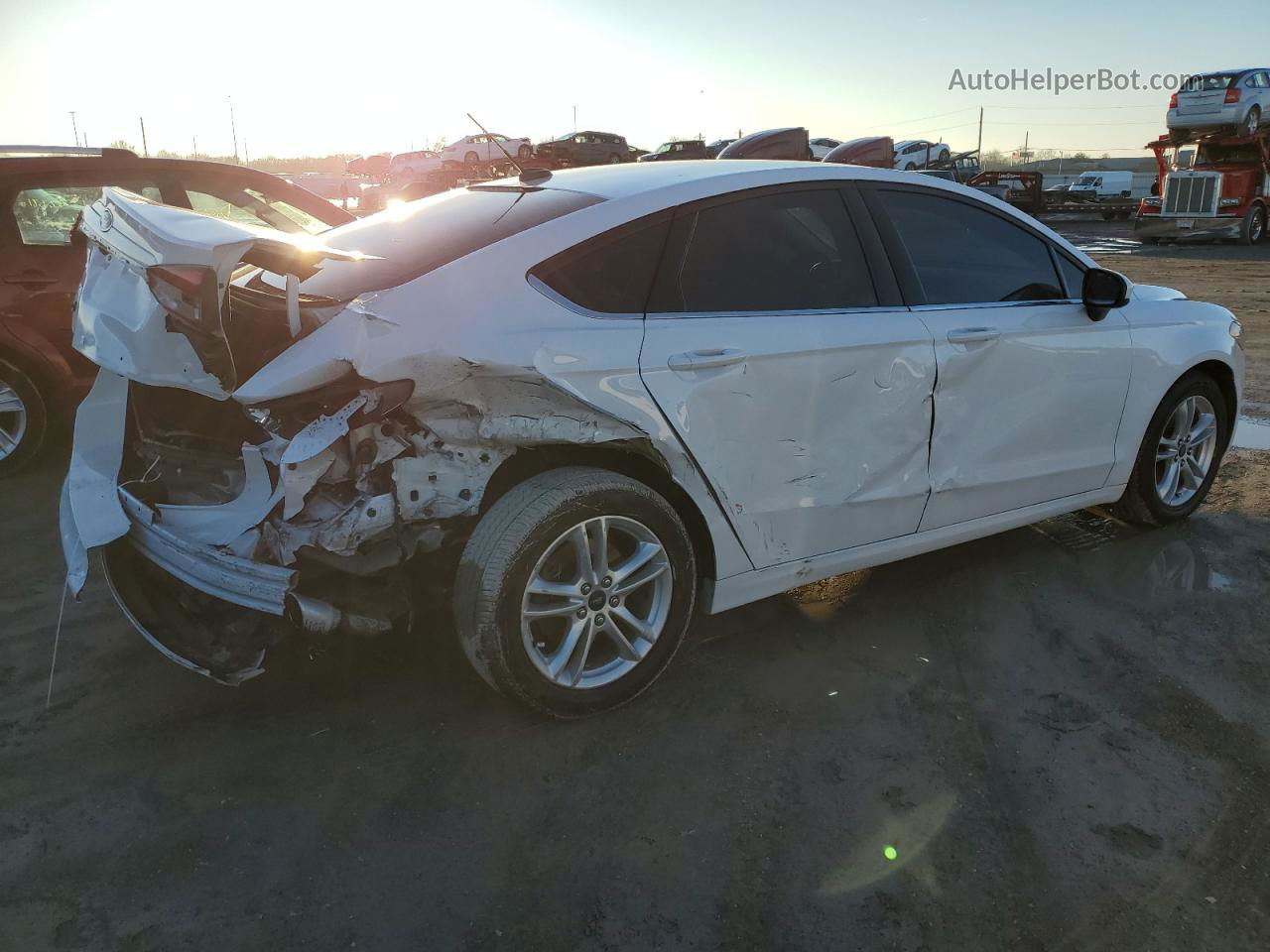 2018 Ford Fusion Se Белый vin: 3FA6P0H71JR194570