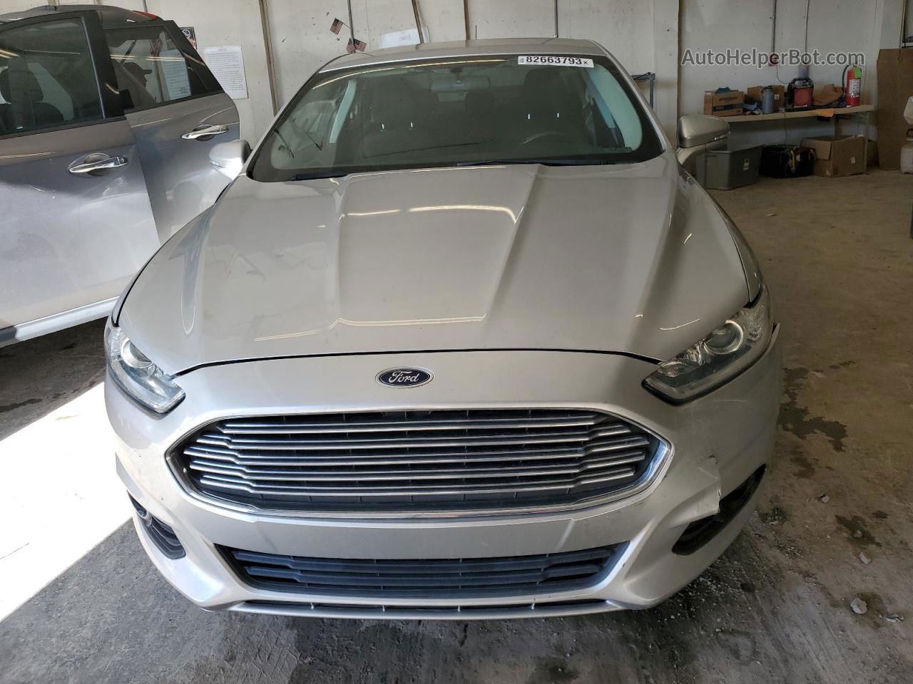 2016 Ford Fusion Se Серебряный vin: 3FA6P0H72GR254154