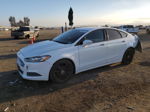 2016 Ford Fusion Se Белый vin: 3FA6P0H76GR384339