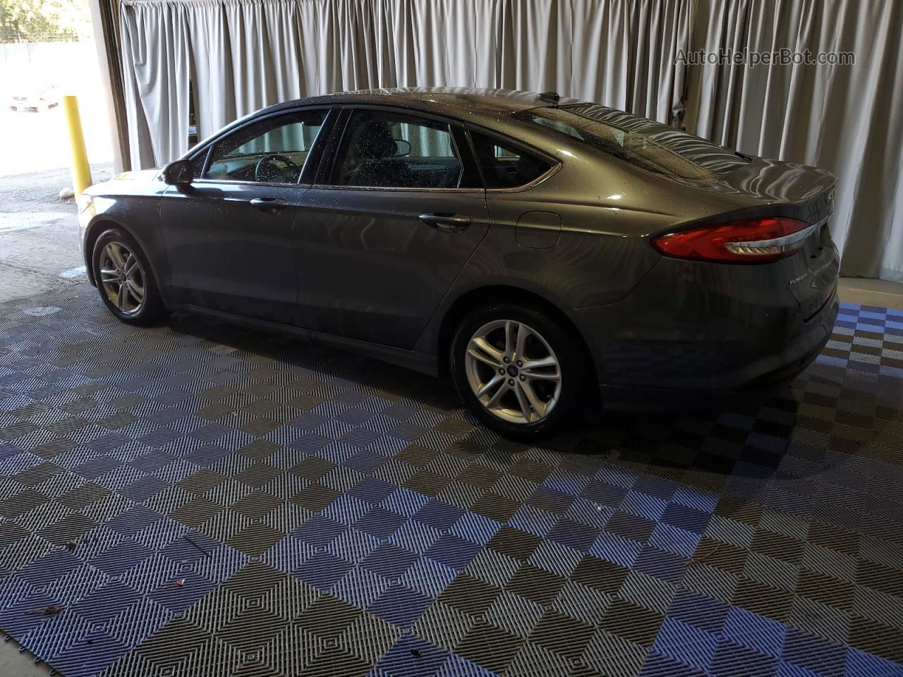 2018 Ford Fusion Se Gray vin: 3FA6P0H76JR117564