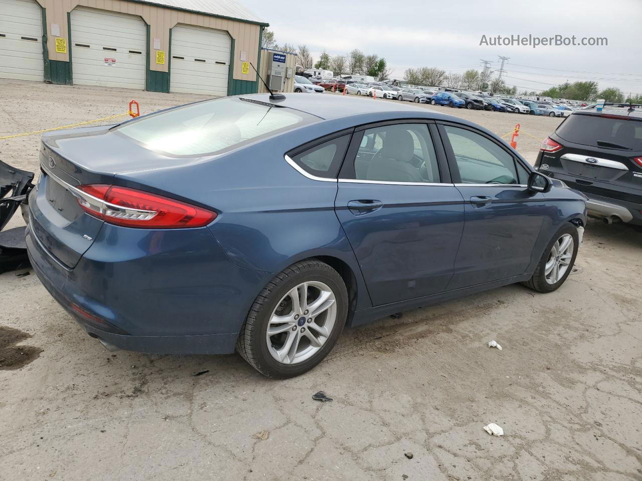 2018 Ford Fusion Se Синий vin: 3FA6P0H76JR166389