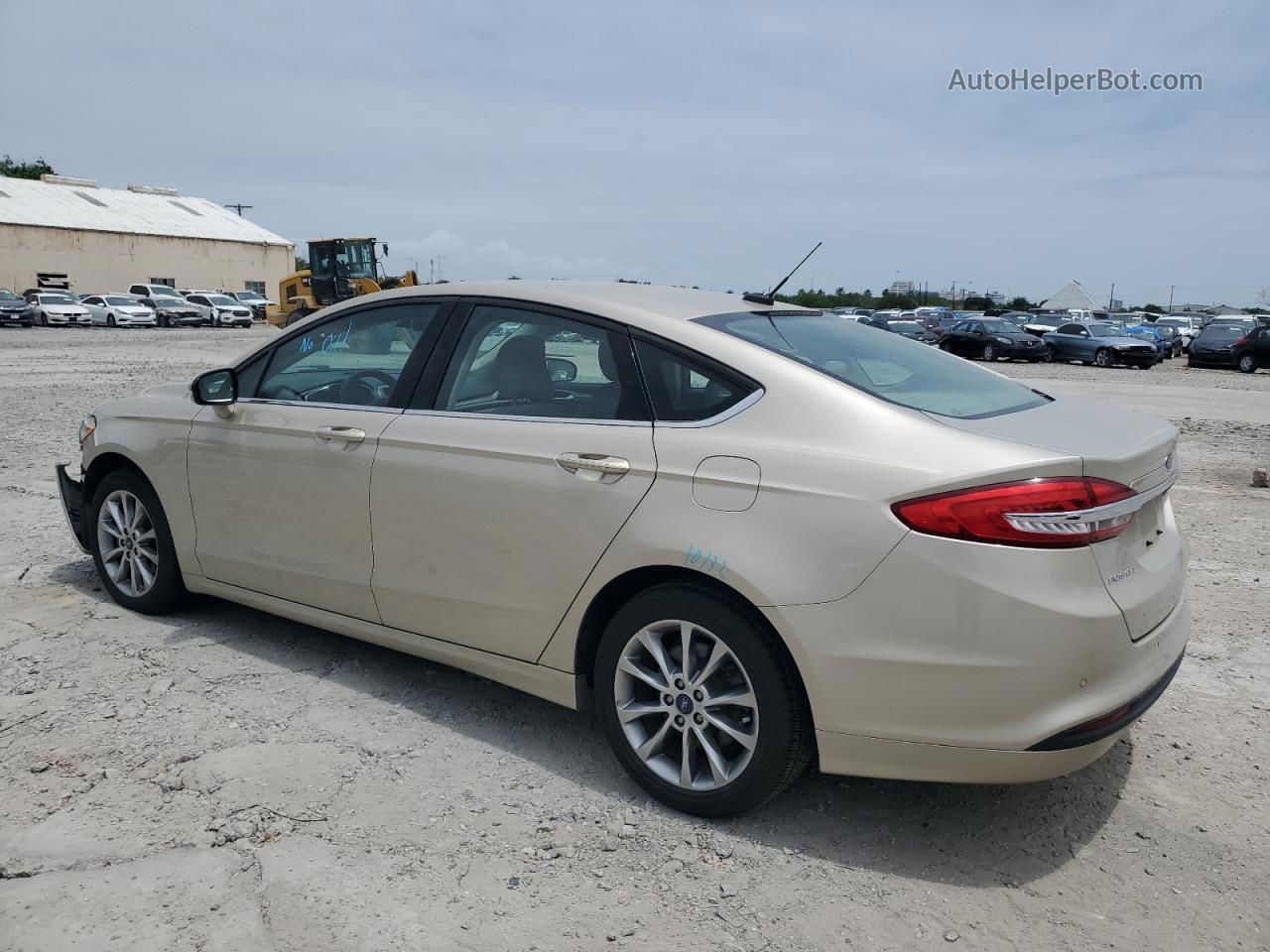 2017 Ford Fusion Se Золотой vin: 3FA6P0H77HR382990