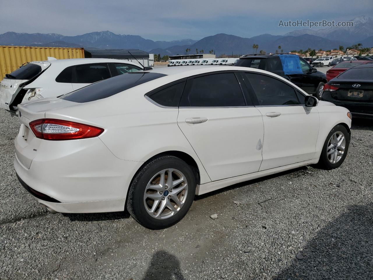 2013 Ford Fusion Se Белый vin: 3FA6P0H7XDR126157