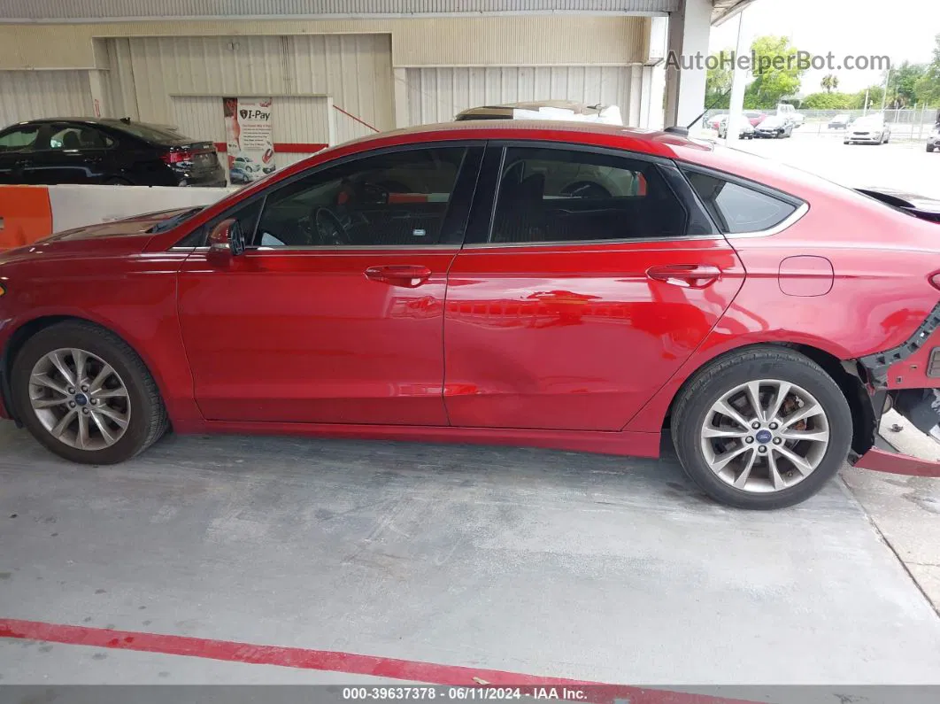 2017 Ford Fusion Se Red vin: 3FA6P0HD0HR271428