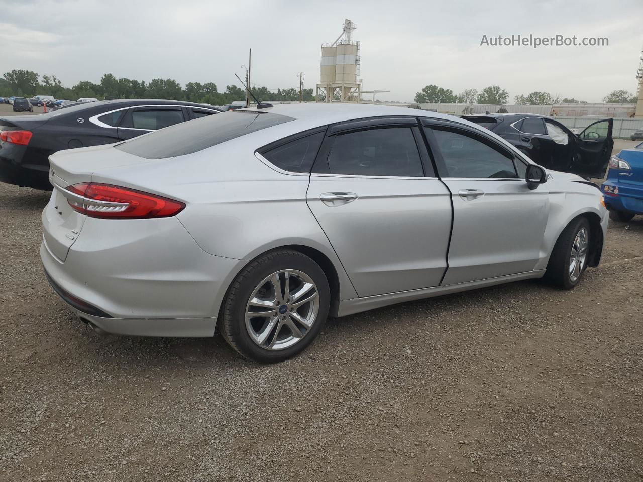 2018 Ford Fusion Se Silver vin: 3FA6P0HD0JR179872