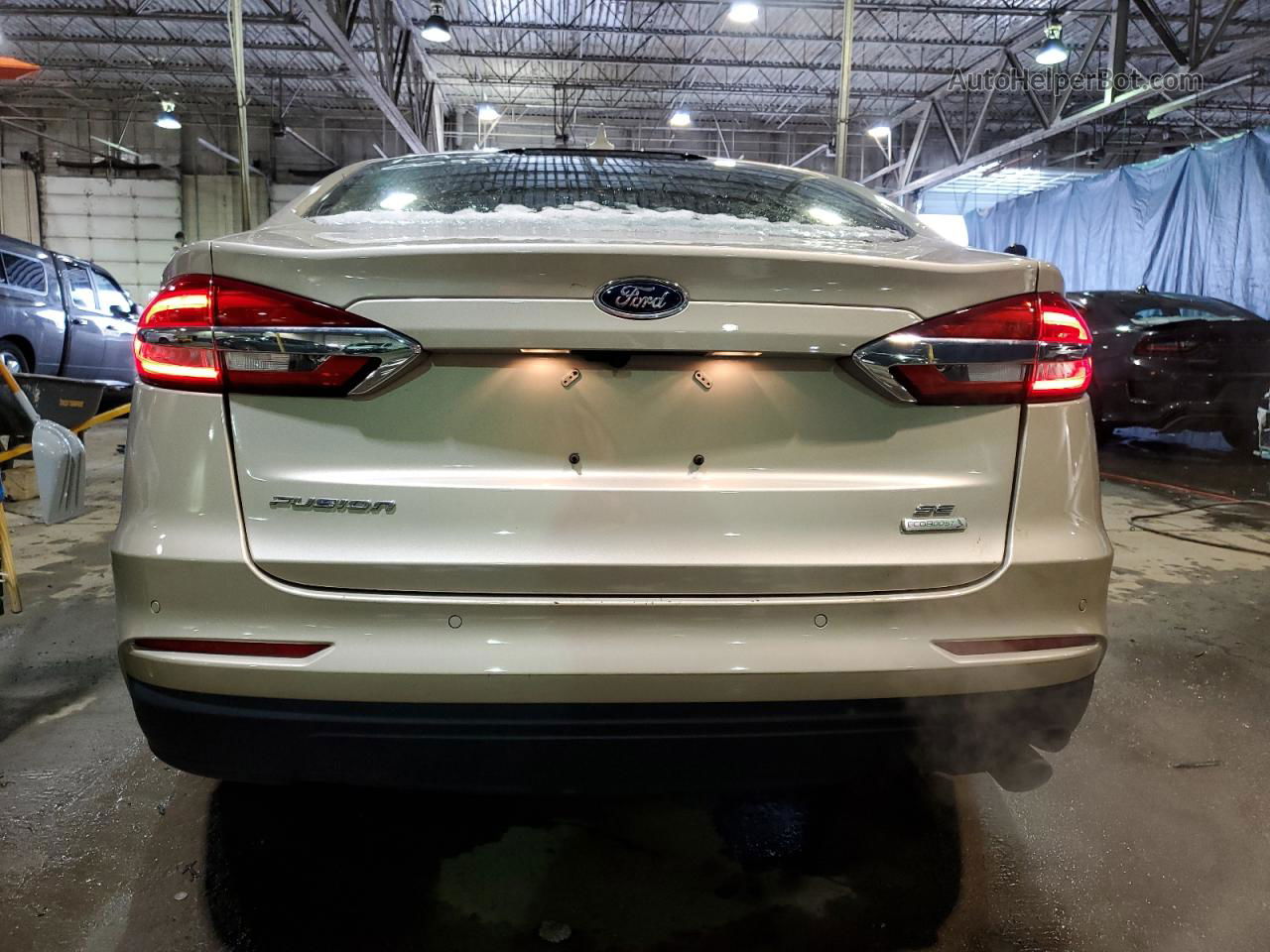 2019 Ford Fusion Se Золотой vin: 3FA6P0HD0KR210099