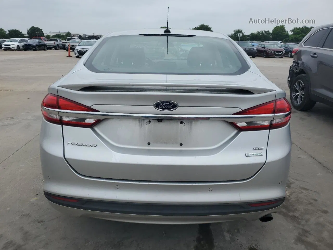 2018 Ford Fusion Se Серебряный vin: 3FA6P0HD5JR252847