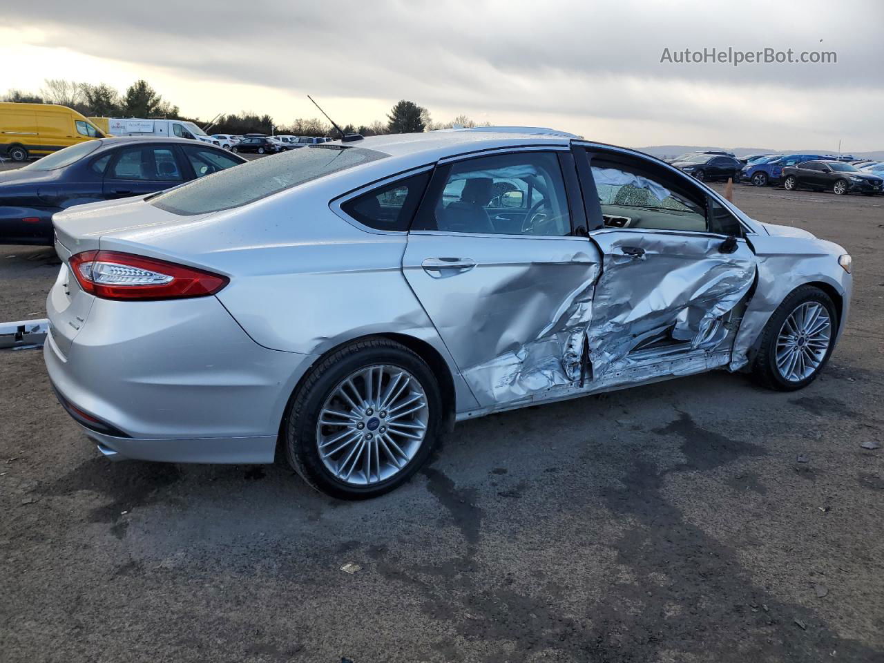 2014 Ford Fusion Se Серебряный vin: 3FA6P0HD6ER384599