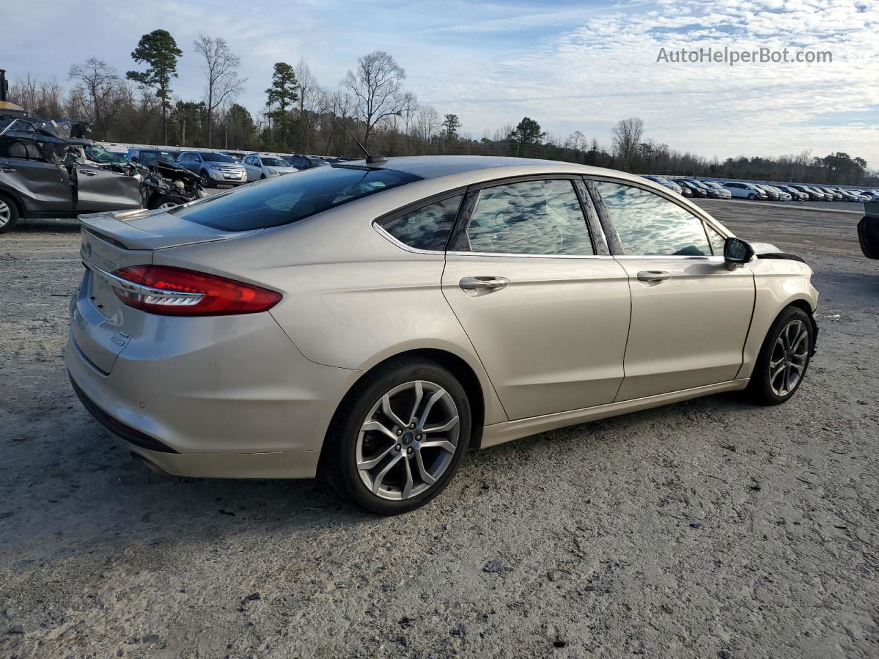 2017 Ford Fusion Se Золотой vin: 3FA6P0HD6HR401745