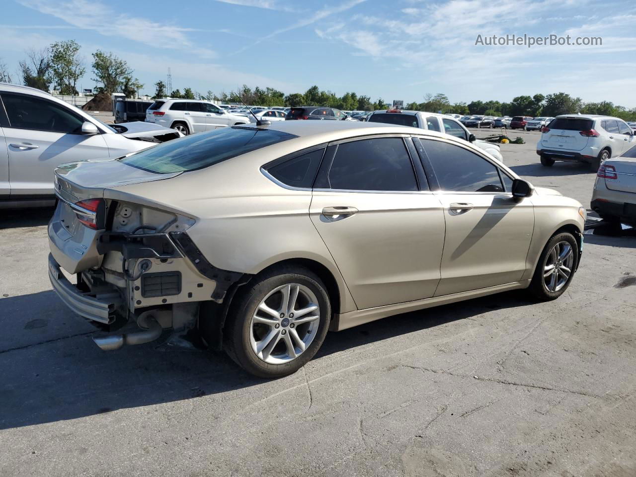 2018 Ford Fusion Se Beige vin: 3FA6P0HD8JR106782