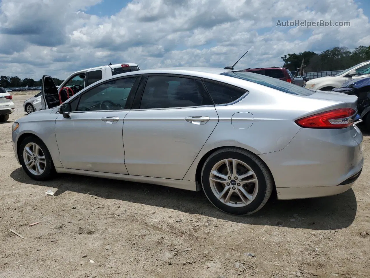 2018 Ford Fusion Se Silver vin: 3FA6P0HD8JR216764