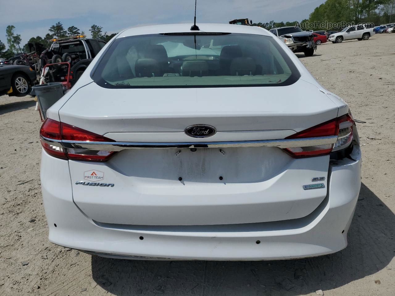 2018 Ford Fusion Se White vin: 3FA6P0HD9JR151732