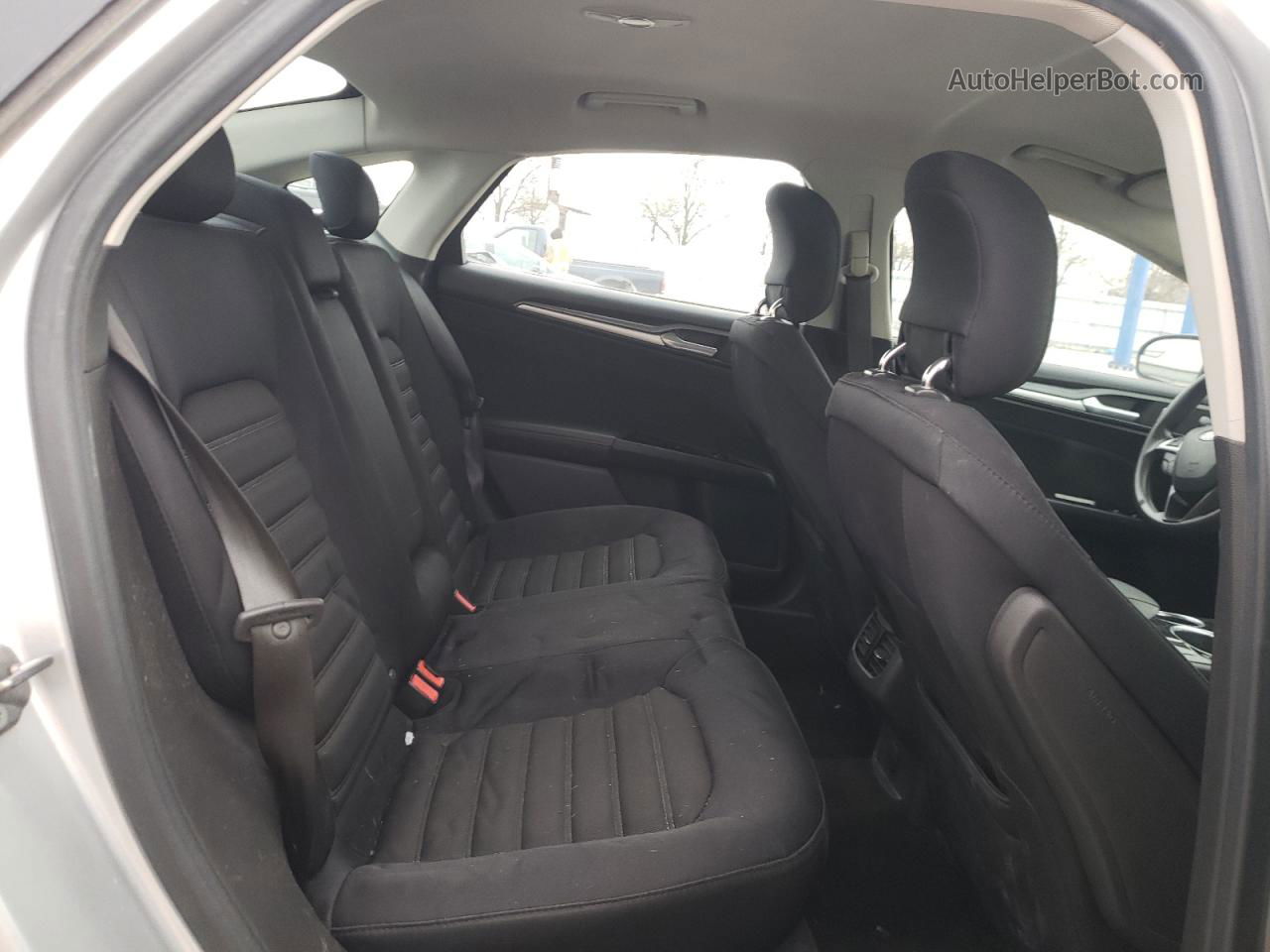 2013 Ford Fusion Se Серебряный vin: 3FA6P0HR2DR304614