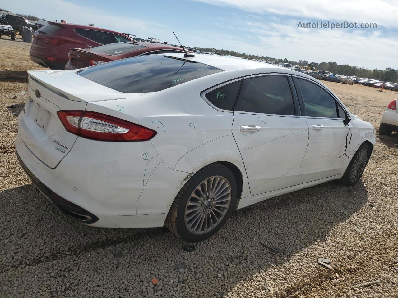 2013 Ford Fusion Titanium Белый vin: 3FA6P0K90DR228075