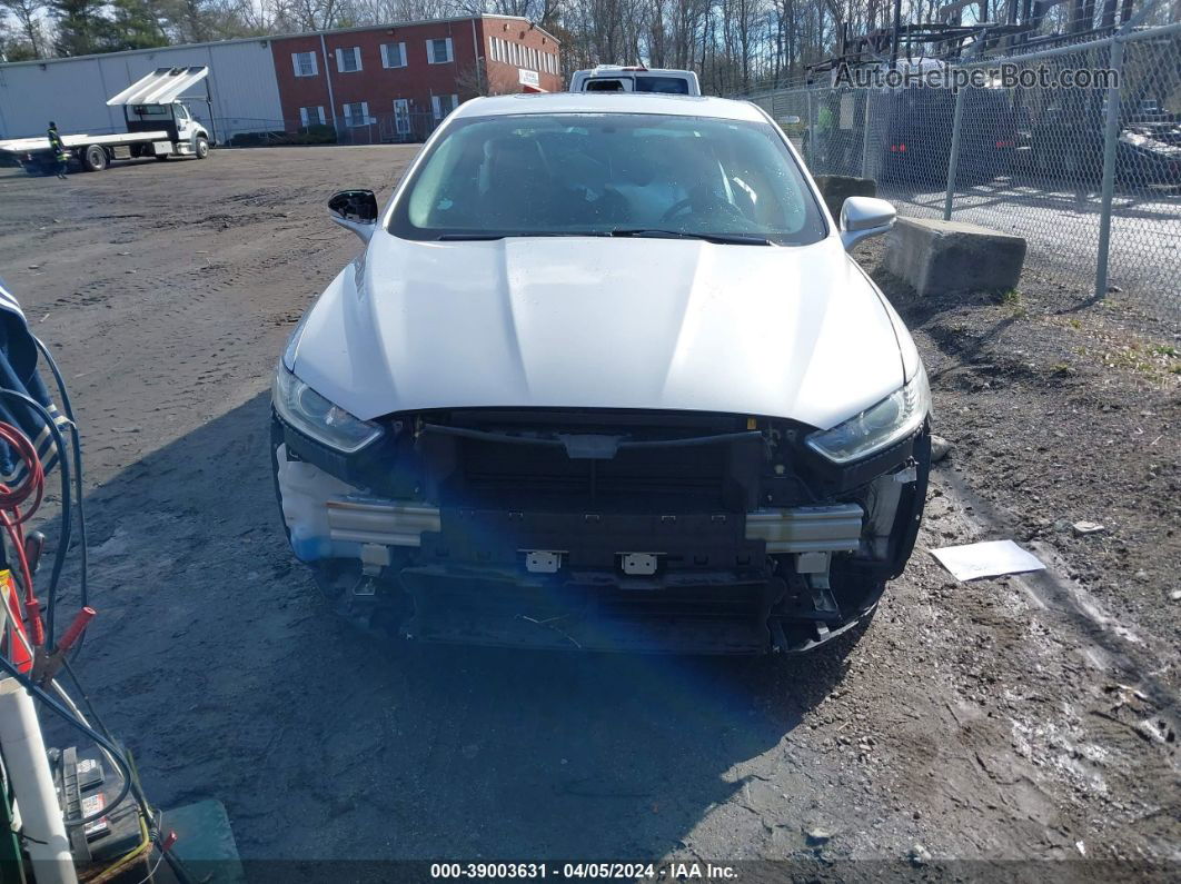 2016 Ford Fusion Titanium Серебряный vin: 3FA6P0K95GR320108